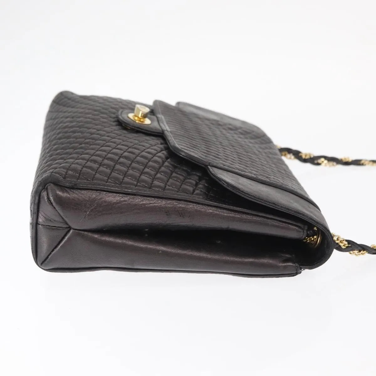 Bally Vintage Chain Quilted Leather Black Leather Shoulder Bag Bag (Pre-Owned)