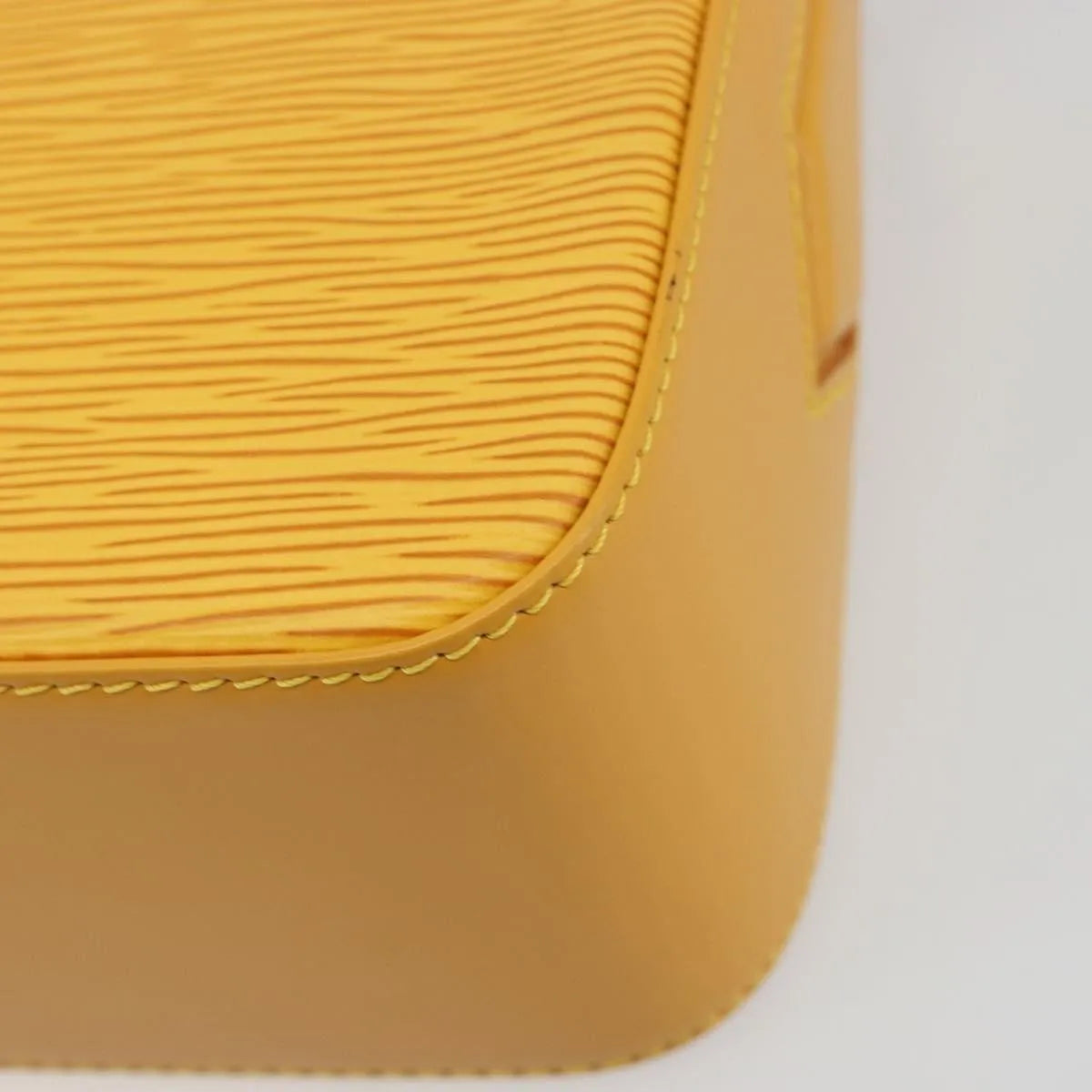 Louis Vuitton Buci Epi Leather Yellow Leather Shoulder Bag Bag (Pre-Owned)