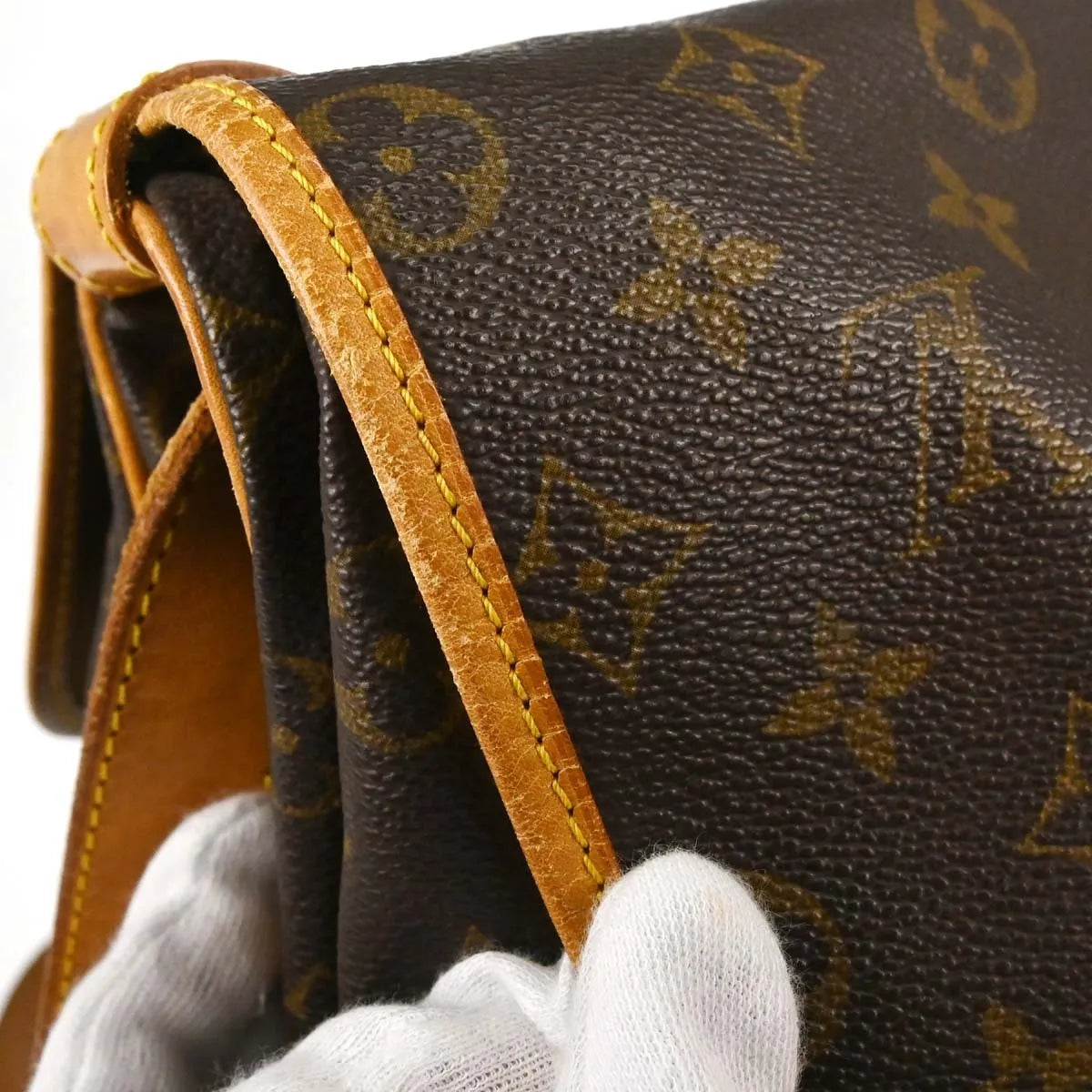 Louis Vuitton Saumur Monogram Canvas Brown Canvas Shoulder Bag Bag (Pre-Owned)