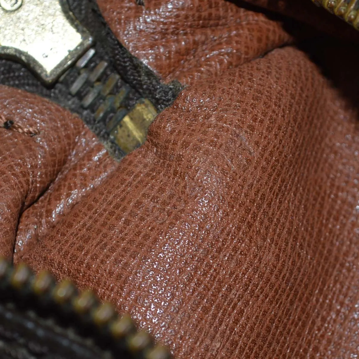 Louis Vuitton Papillon Monogram Canvas Brown Canvas Handbag (Pre-Owned)