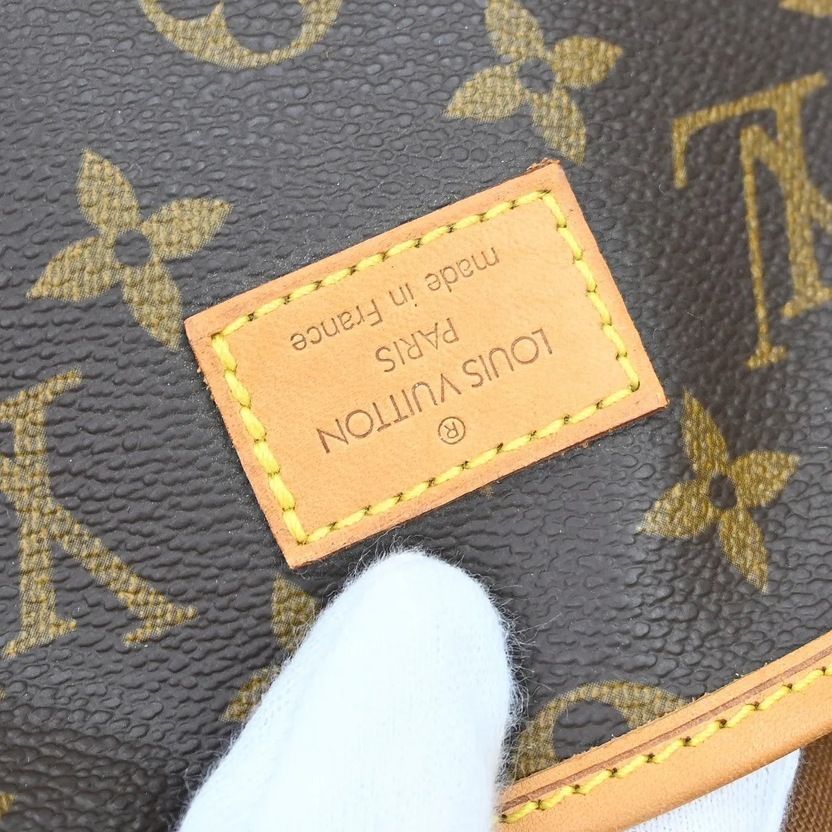 Louis Vuitton Saumur Monogram Canvas Brown Canvas Shoulder Bag Bag (Pre-Owned)