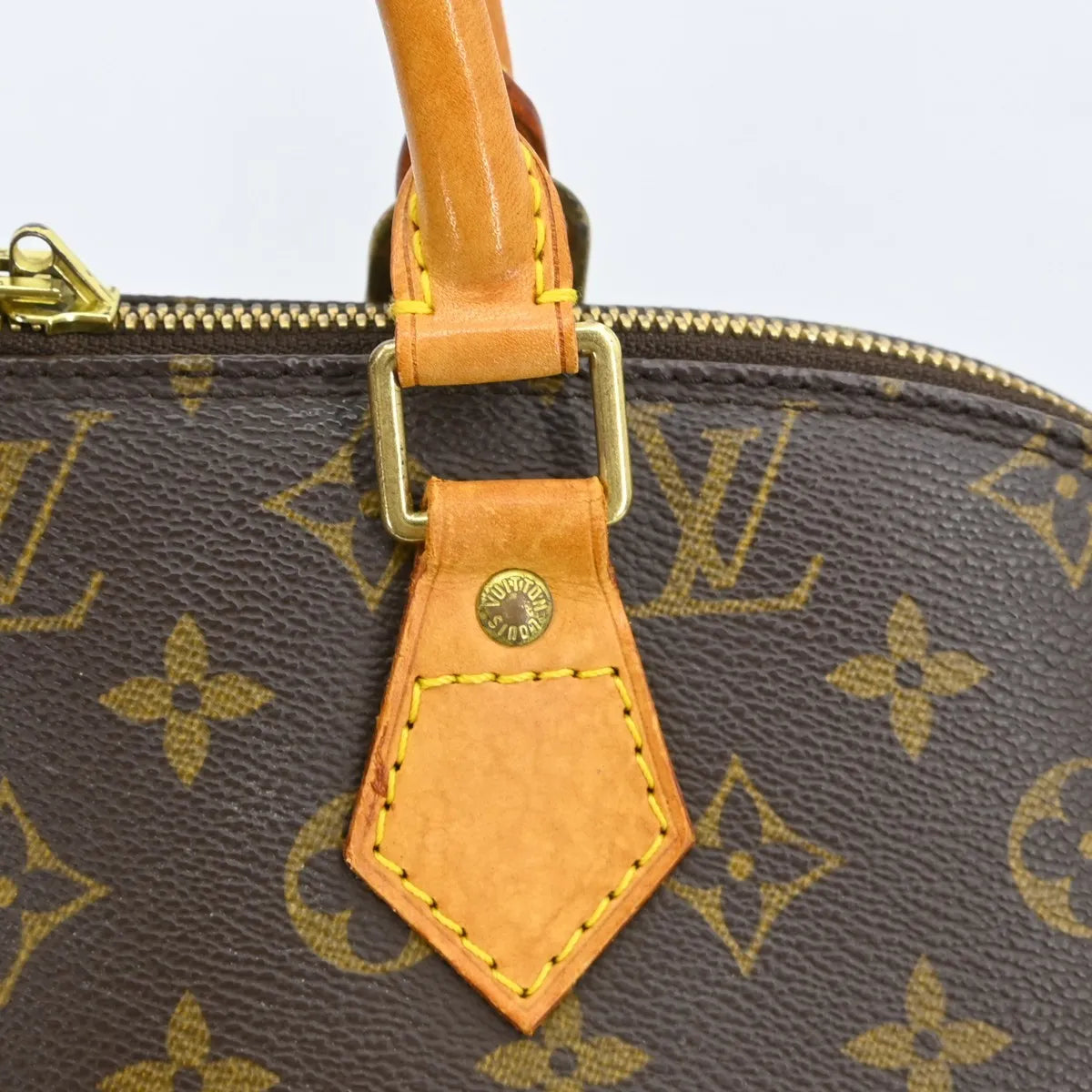 Louis Vuitton Alma Monogram Canvas Brown Canvas Handbag (Pre-Owned)