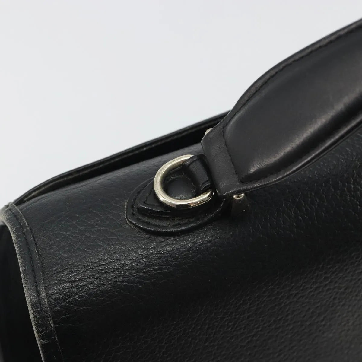 Burberry Vintage Leather Black Leather Handbag (Pre-Owned)