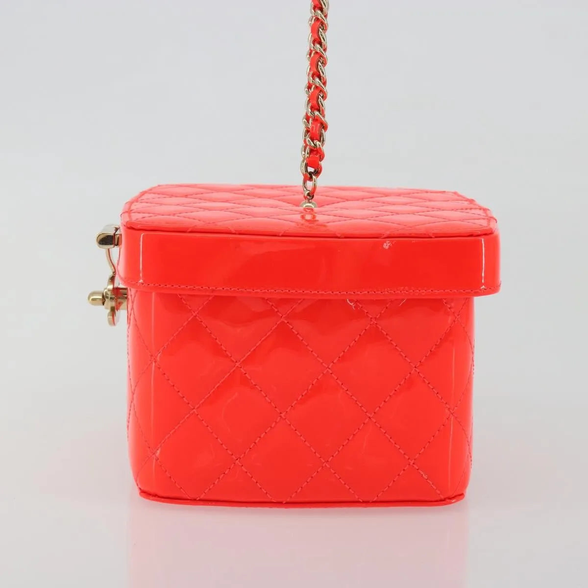 Chanel Makeup Case Minaudiere Quilted Patent Red Patent_Leather Clutche & Pouche Bag (Pre-Owned)