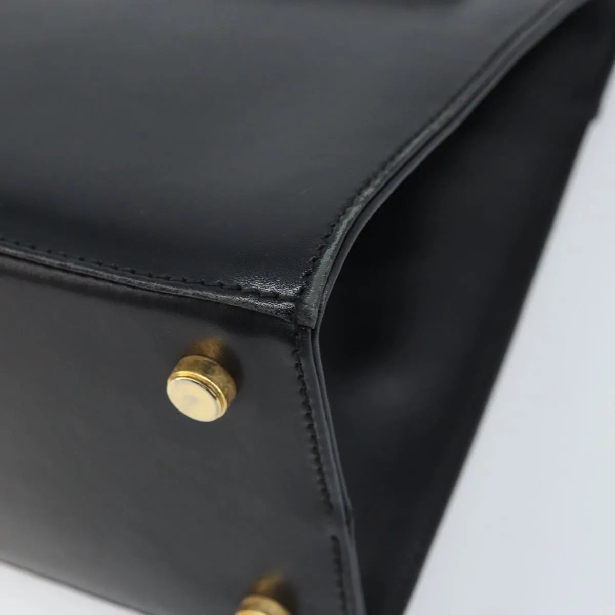 Salvatore Ferragamo Convertible Vara Bow Tote Leather Black Leather Handbag (Pre-Owned)