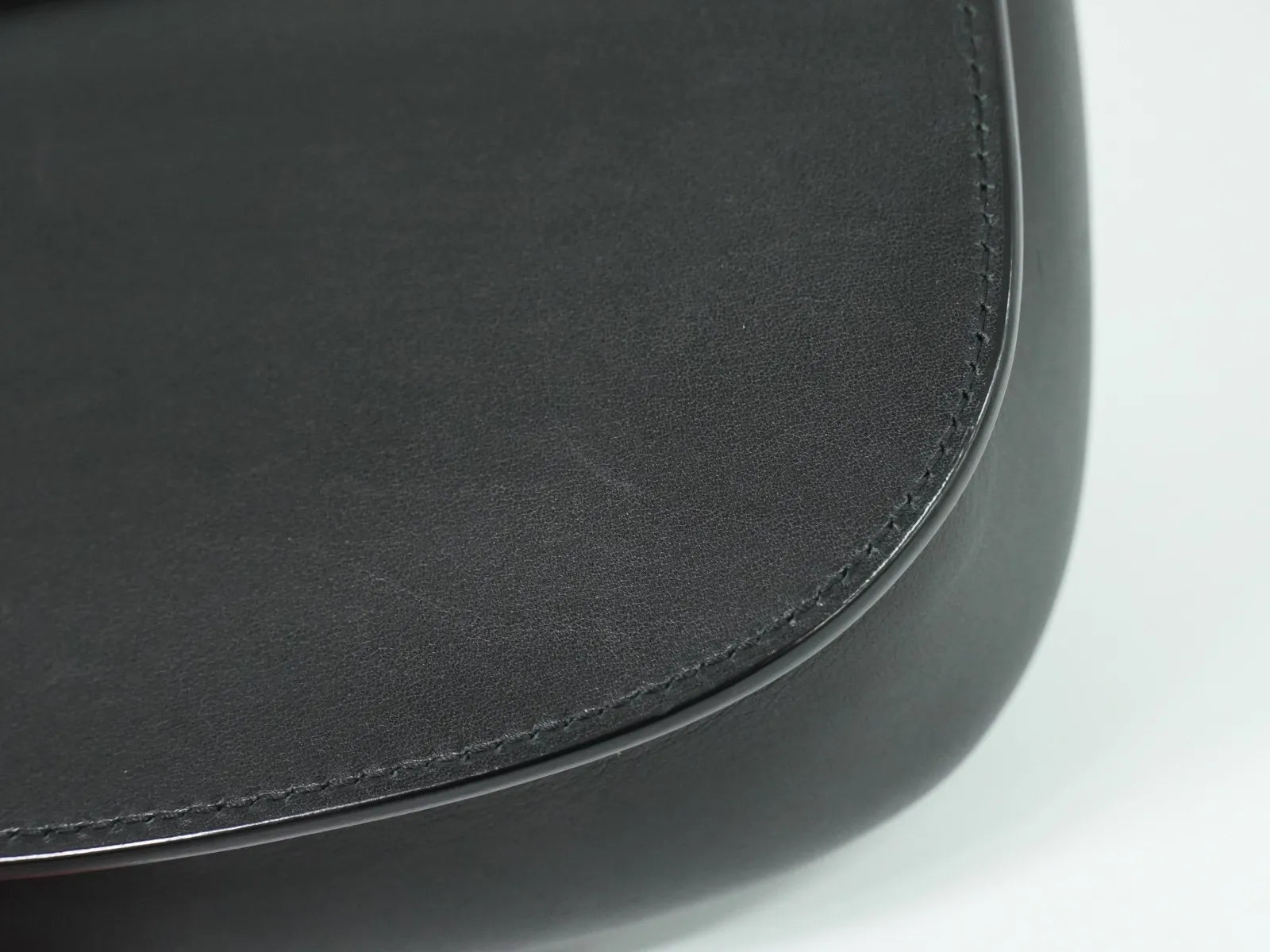 Saint Laurent Kaia Leather Black Leather Shoulder Bag Bag (Pre-Owned)