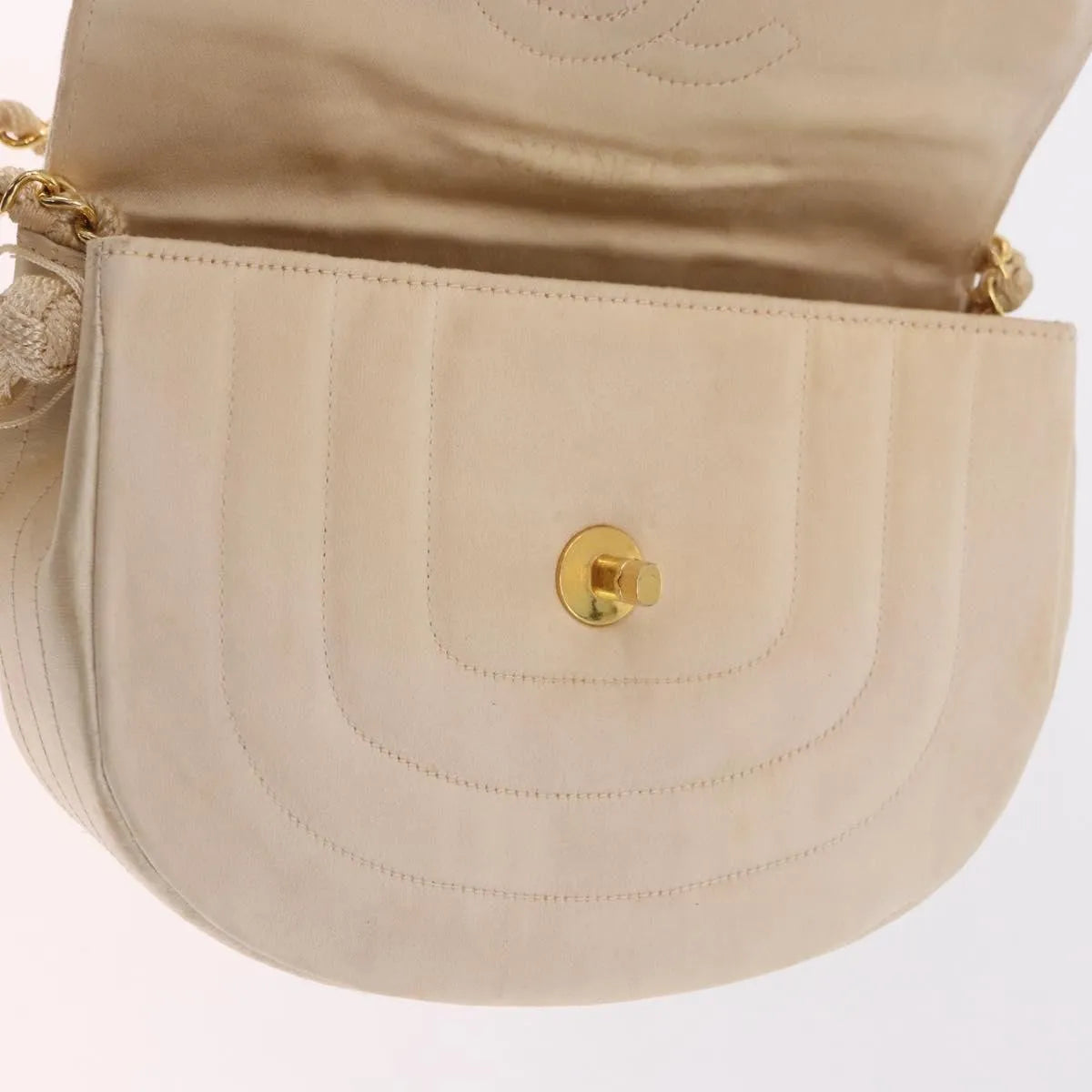 Chanel Vintage Round Flap Satin Beige Satin Shoulder Bag Bag (Pre-Owned)