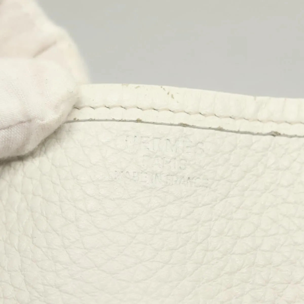 Hermes Evelyne Bag Gen I Togo White Leather Handbag (Pre-Owned)