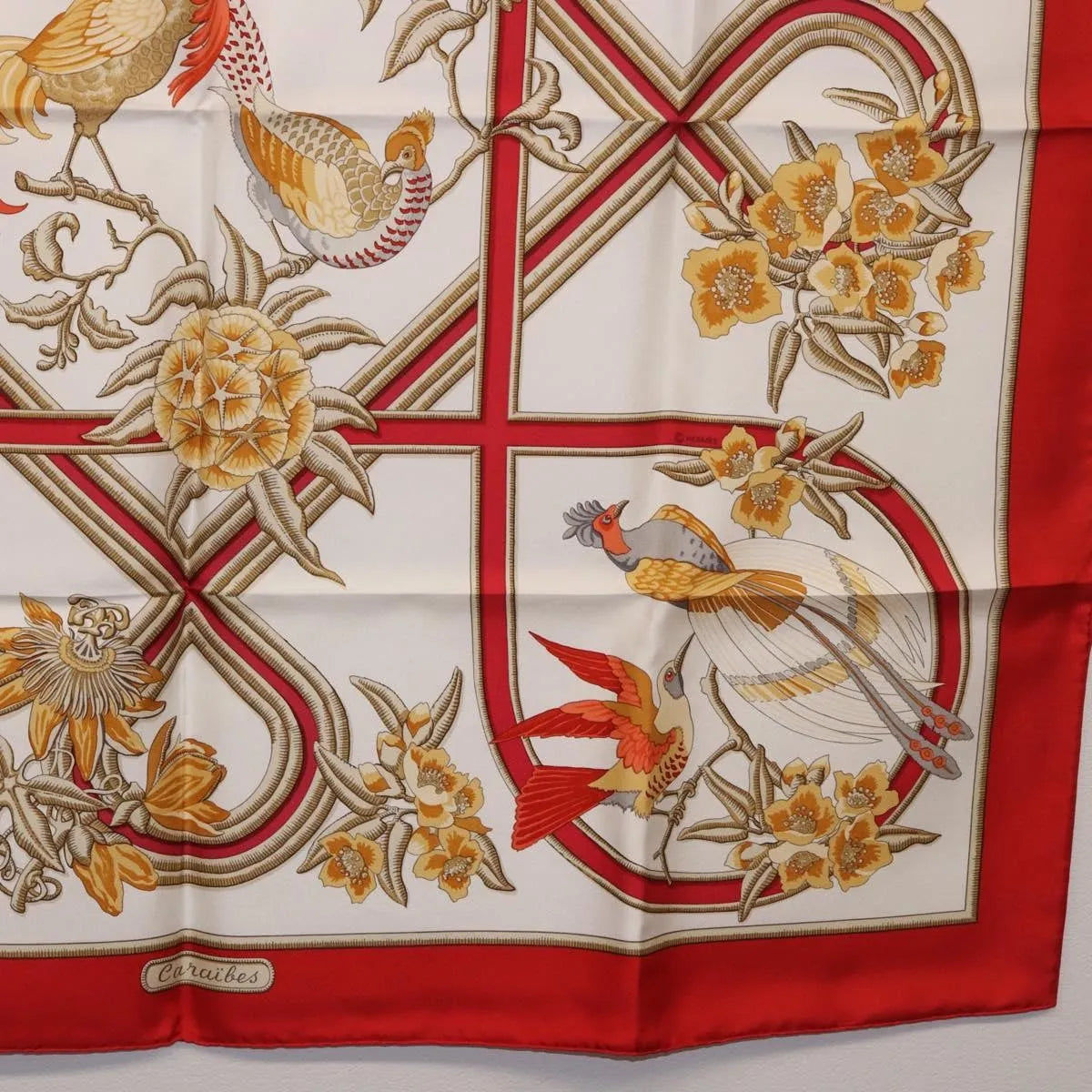 Hermes Carré 90 Silk Multicolor Red Silk Scarve & Shawl Accessory (Pre-Owned)