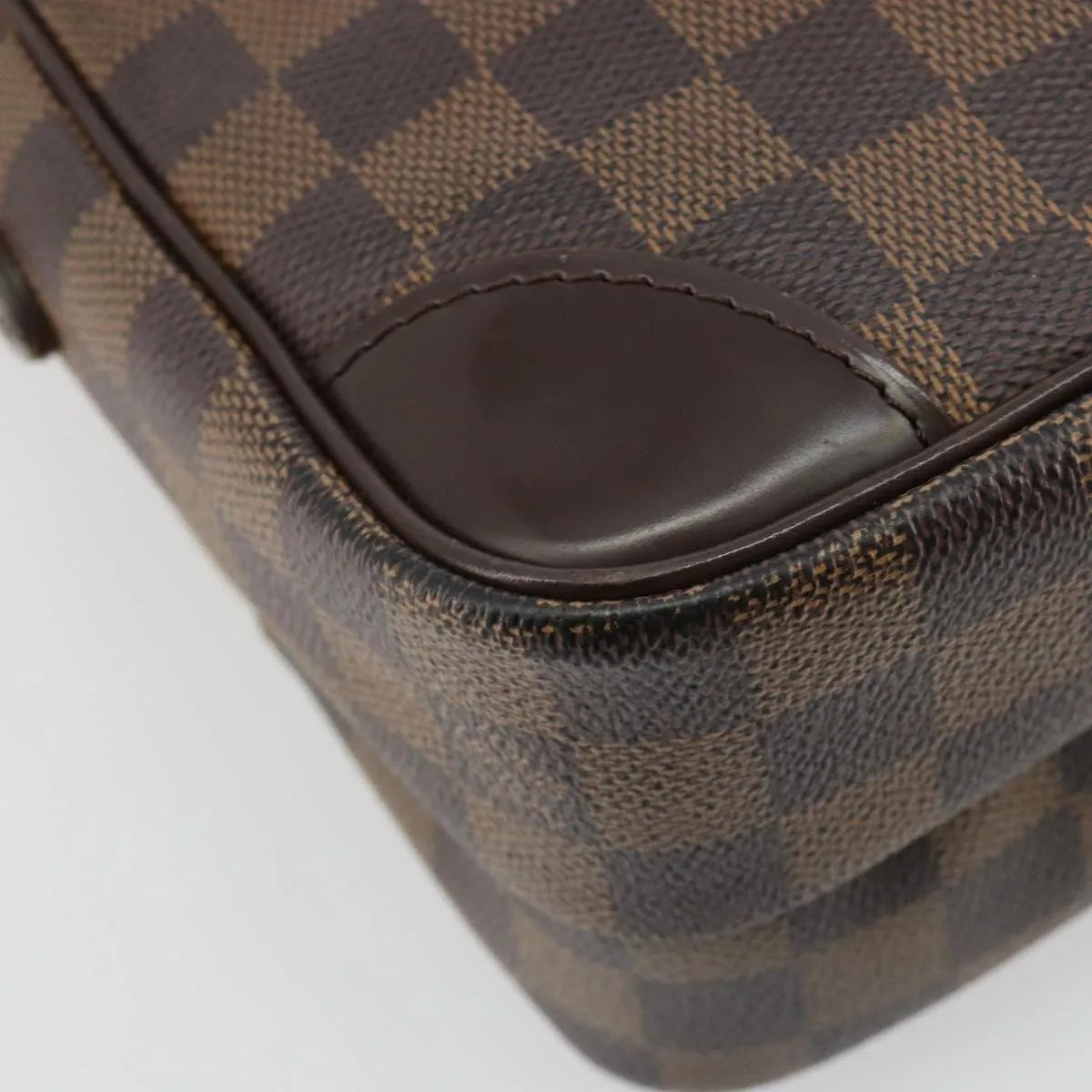Louis Vuitton Amazone Damier Brown Canvas Shoulder Bag Bag (Pre-Owned)