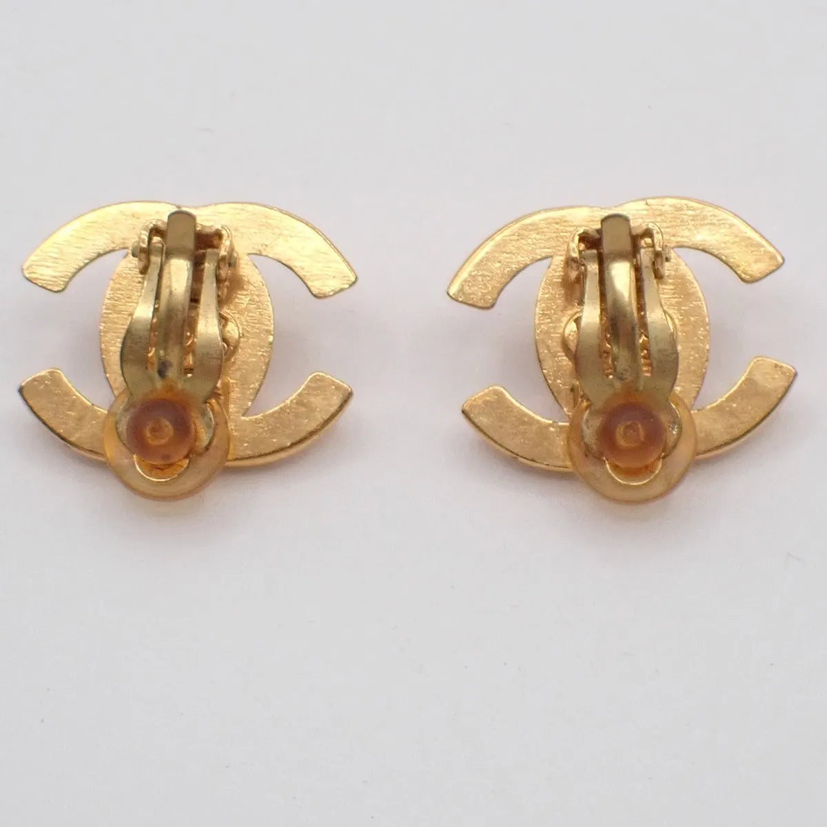 Chanel Cc Button Clip-On Metal Gold Gold_Plated Earrings Jewelry (Pre-Owned)