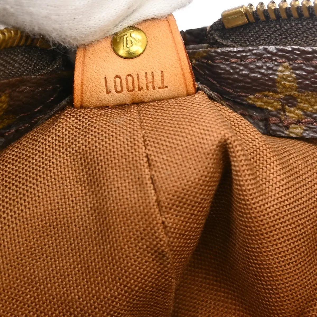Louis Vuitton Cabas Mezzo Monogram Canvas Brown Canvas Shoulder Bag Bag (Pre-Owned)