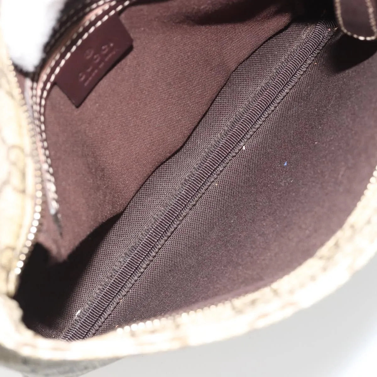 Gucci Zip Top Messenger Gg Canvas With Leather Beige Canvas Shoulder Bag Bag (Pre-Owned)