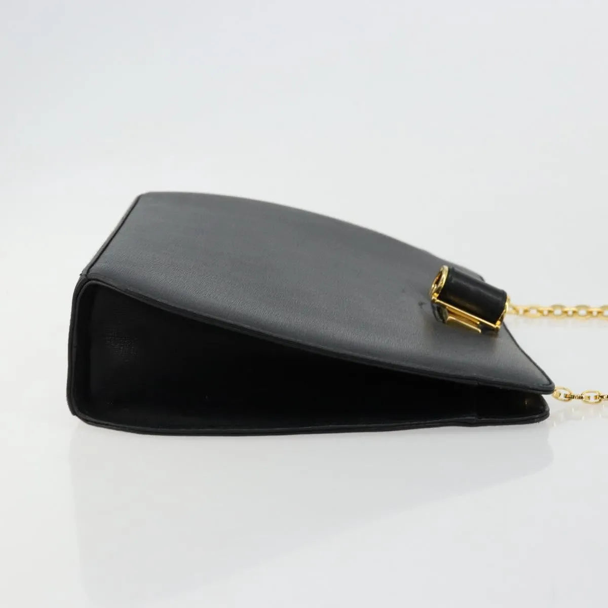 Salvatore Ferragamo Vintage Chain Leather Black Leather Shoulder Bag Bag (Pre-Owned)