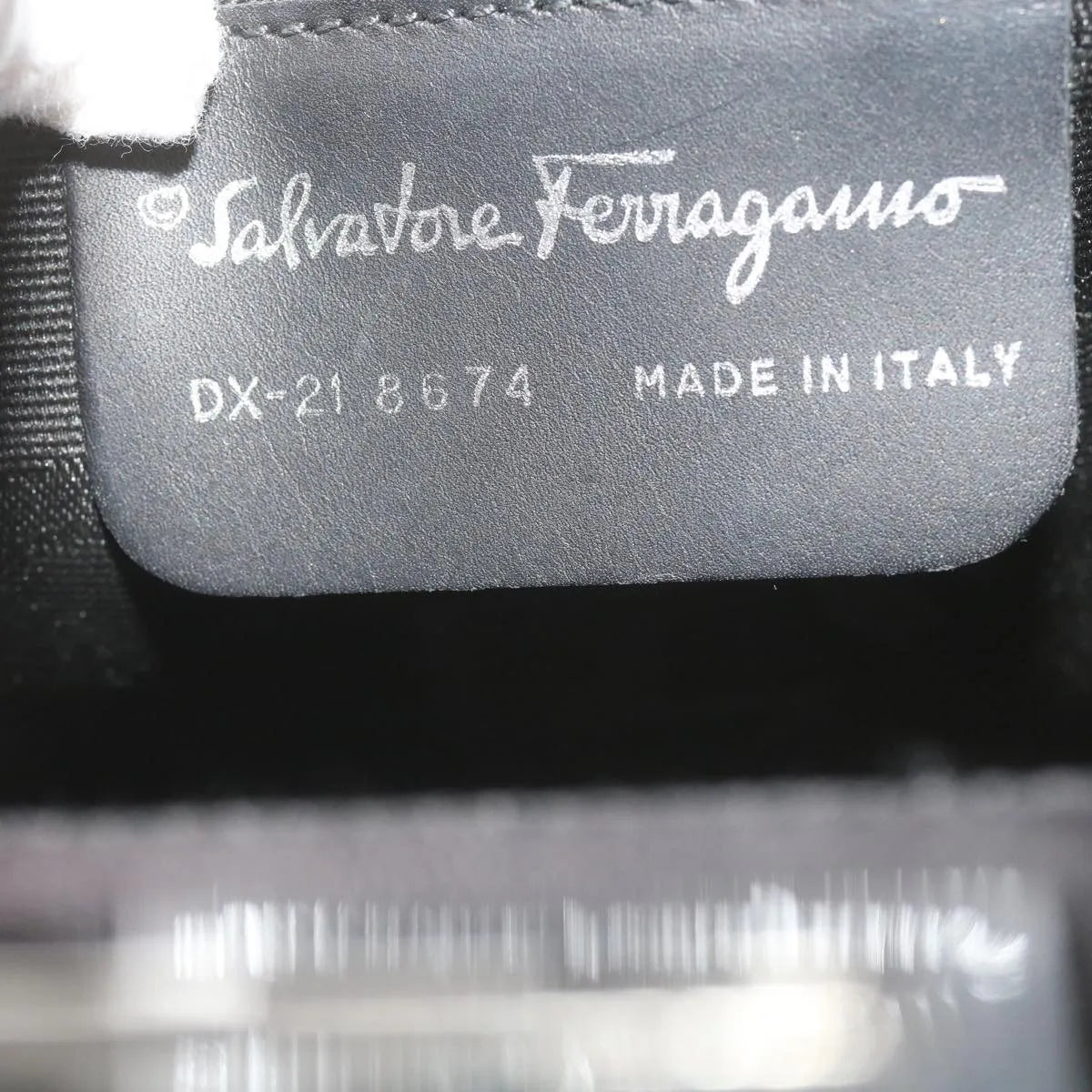 Salvatore Ferragamo Gancini Leather Gray Leather Handbag (Pre-Owned)