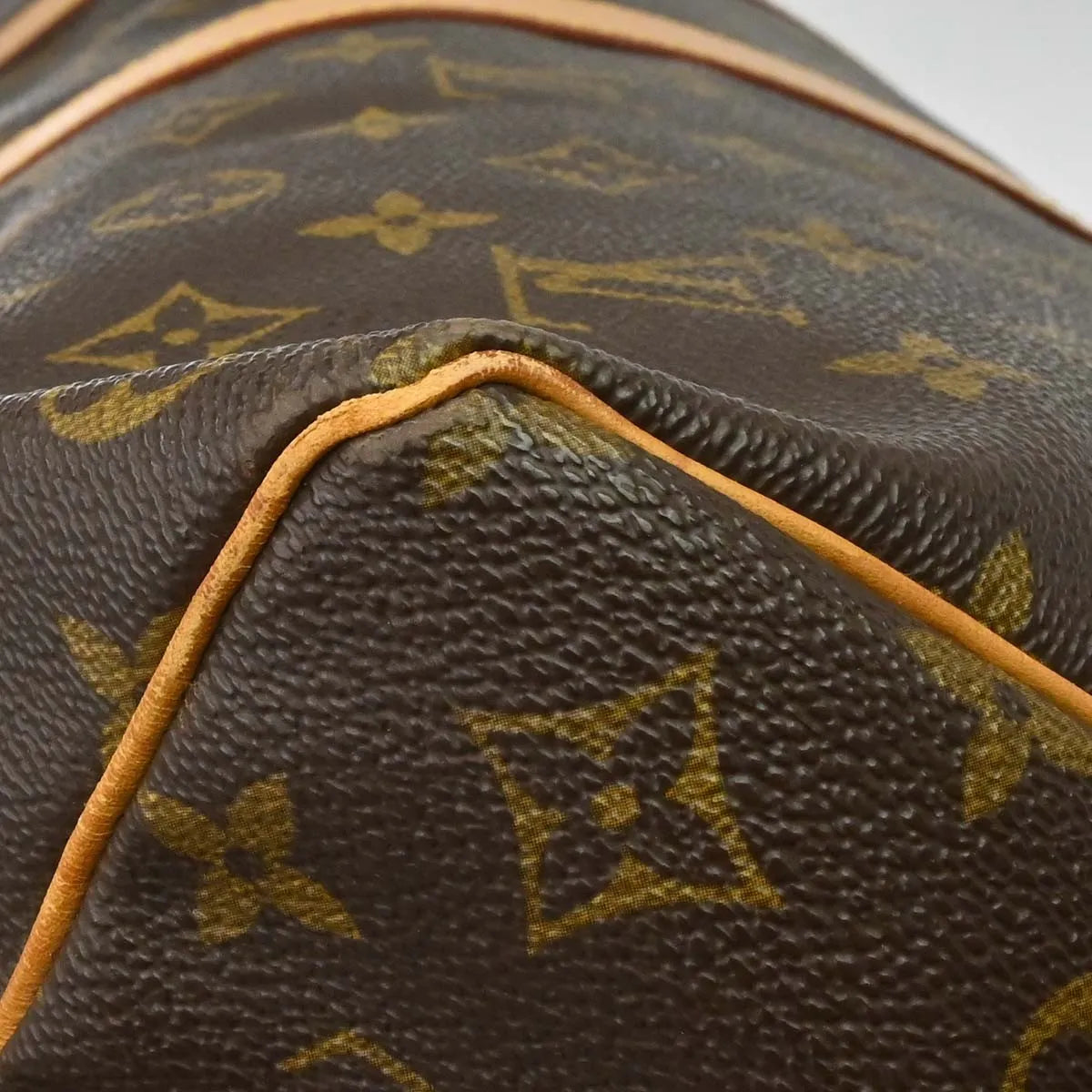 Louis Vuitton Keepall Monogram Canvas Brown Canvas Travel Bag Bag (Pre-Owned)