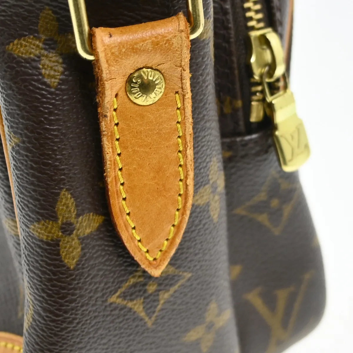 Louis Vuitton Nil Messenger Bag Monogram Canvas Brown Canvas Shoulder Bag Bag (Pre-Owned)