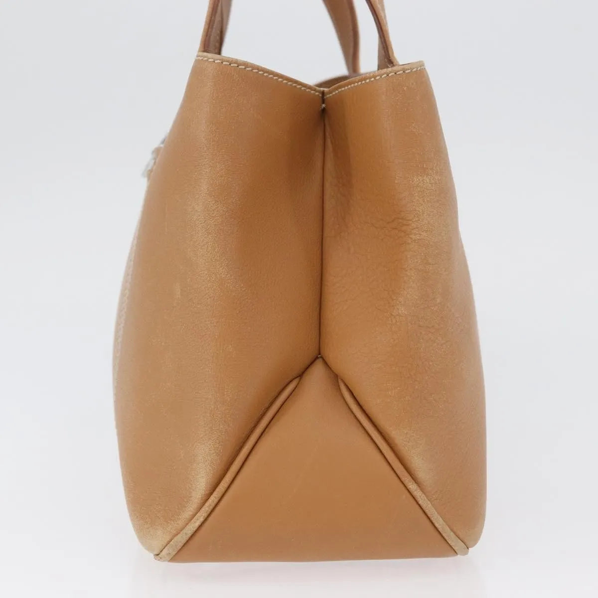 Salvatore Ferragamo Vintage Leather Beige Leather Handbag (Pre-Owned)