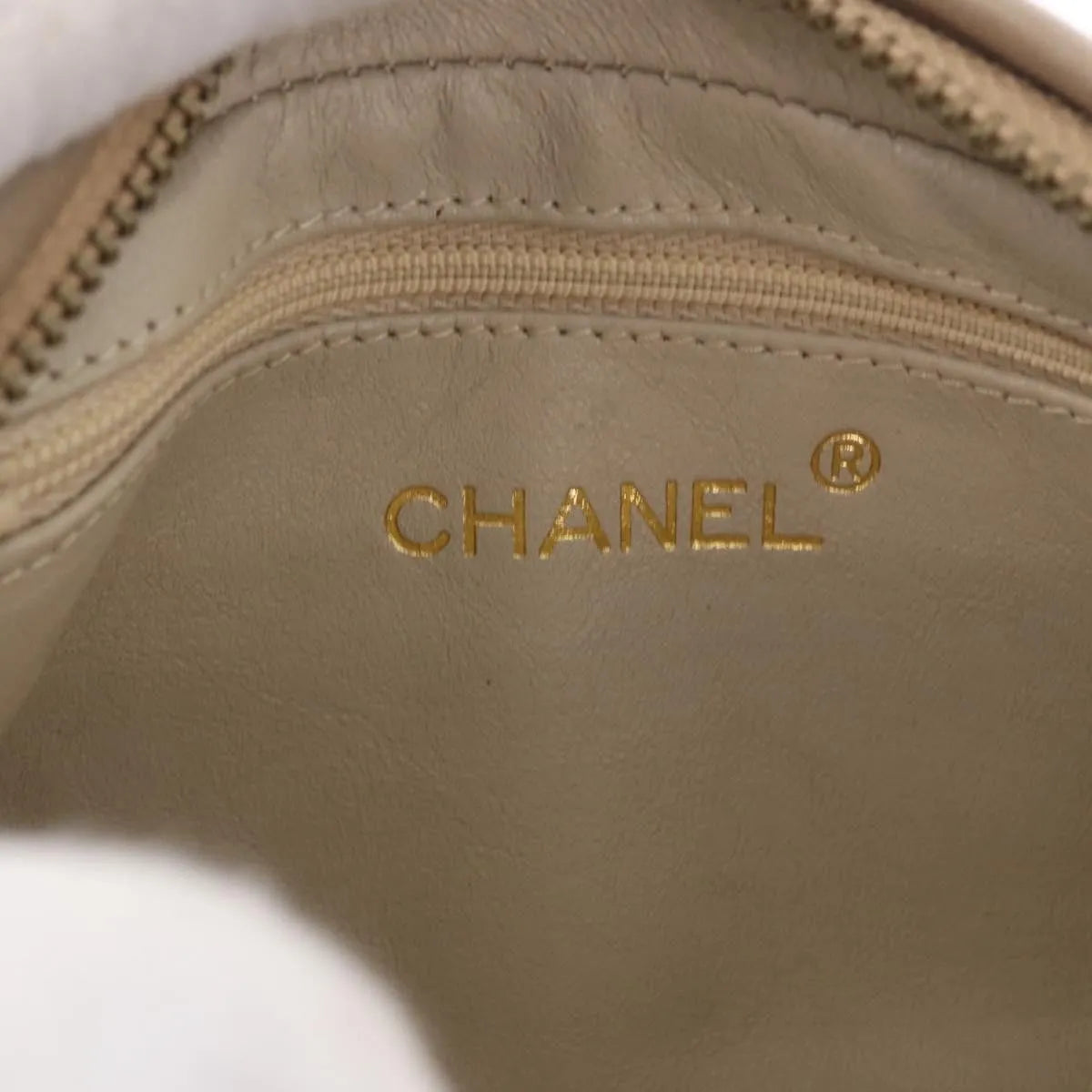 Chanel Vintage Clutch Leather Beige Leather Clutche & Pouche Bag (Pre-Owned)