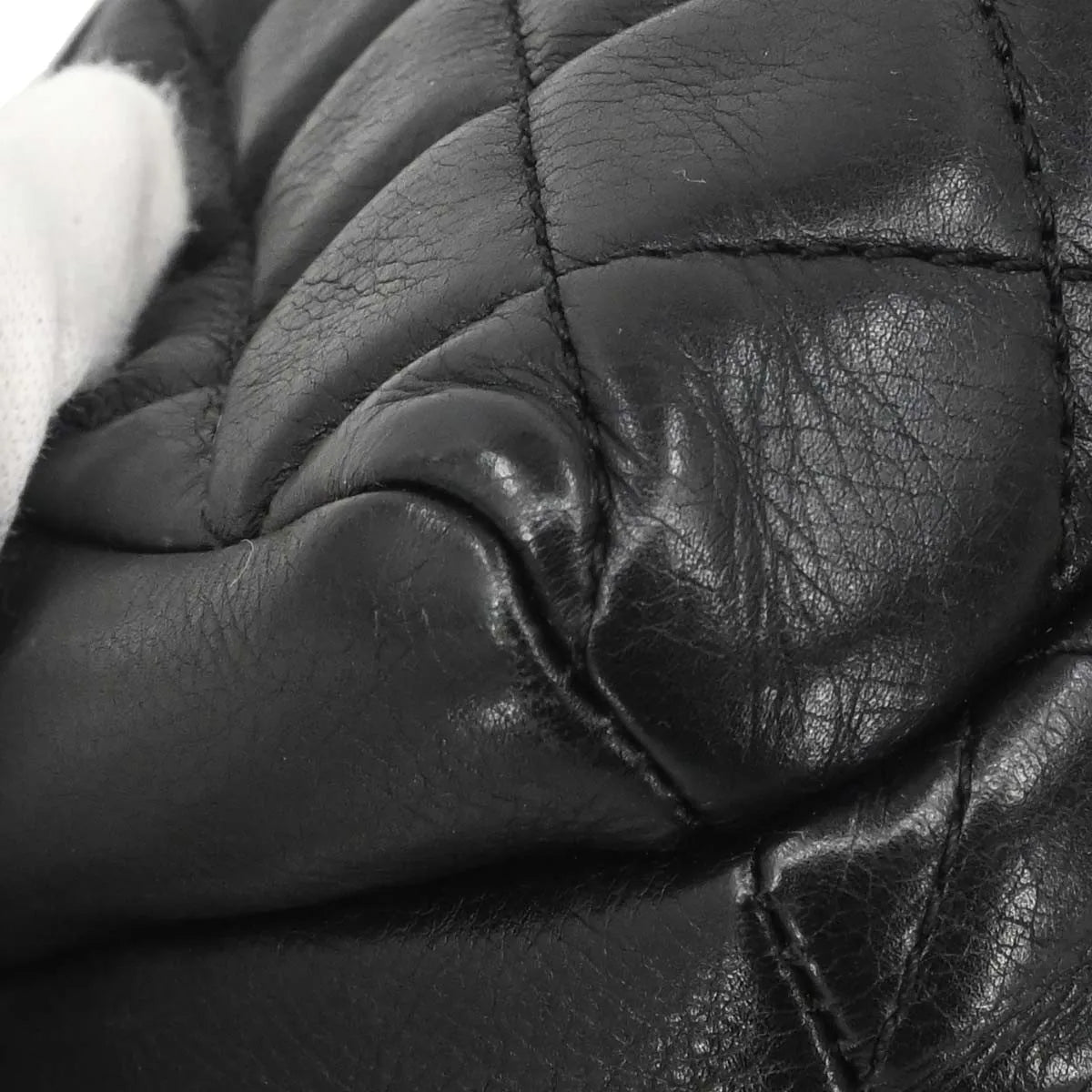Chanel Bum Leather Black Leather Handbag (Pre-Owned)