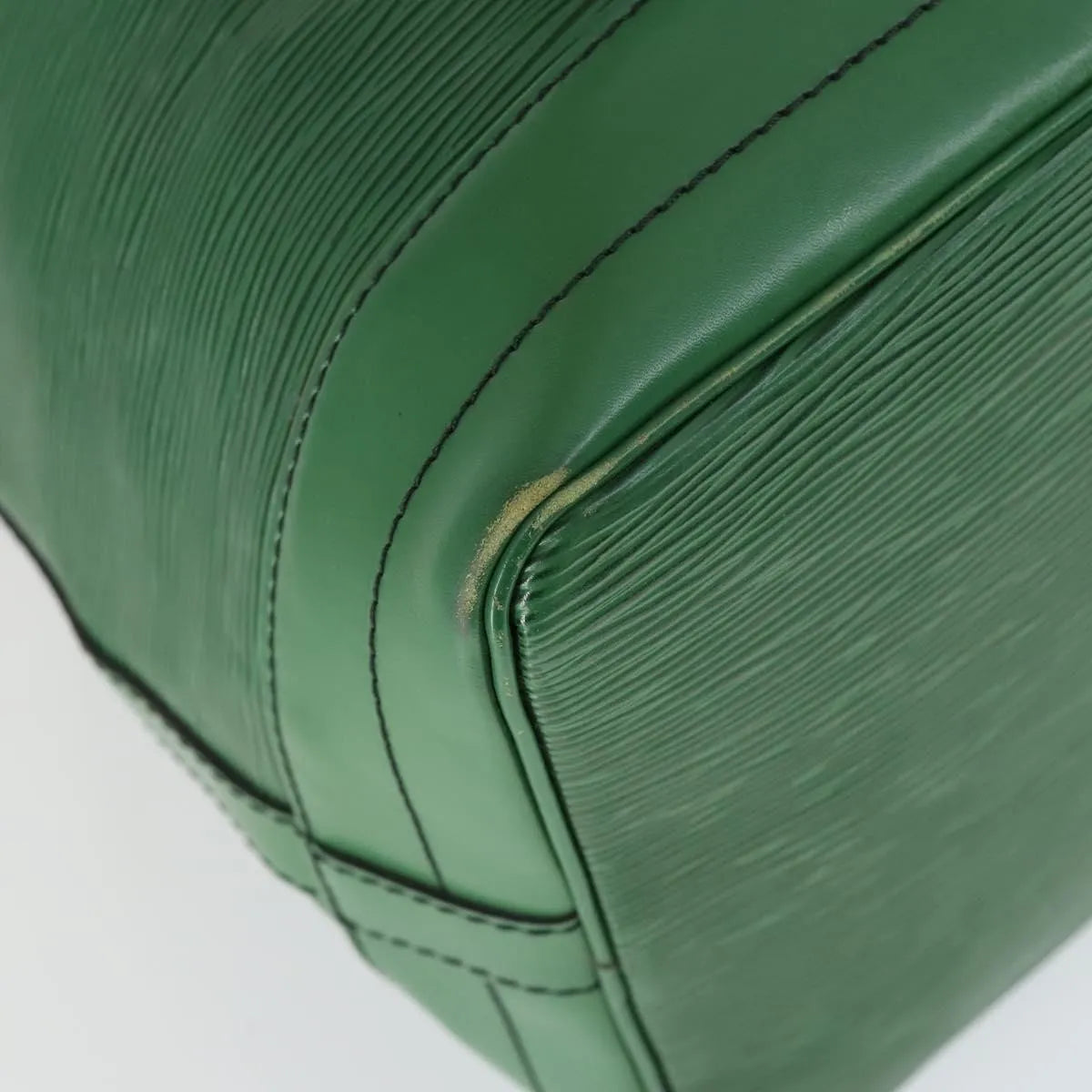 Louis Vuitton Noe Epi Leather Green Leather Shoulder Bag Bag (Pre-Owned)