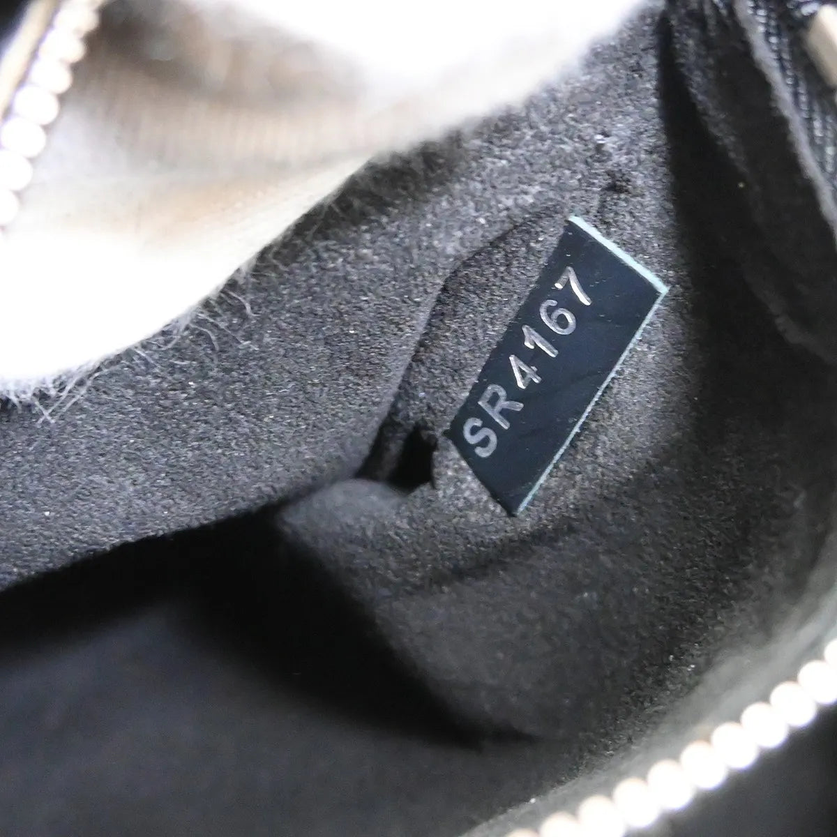 Louis Vuitton Neonoe Epi Leather Black Leather Handbag (Pre-Owned)