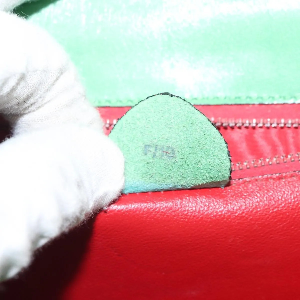 Celine Vintage Leather Green Leather Handbag (Pre-Owned)