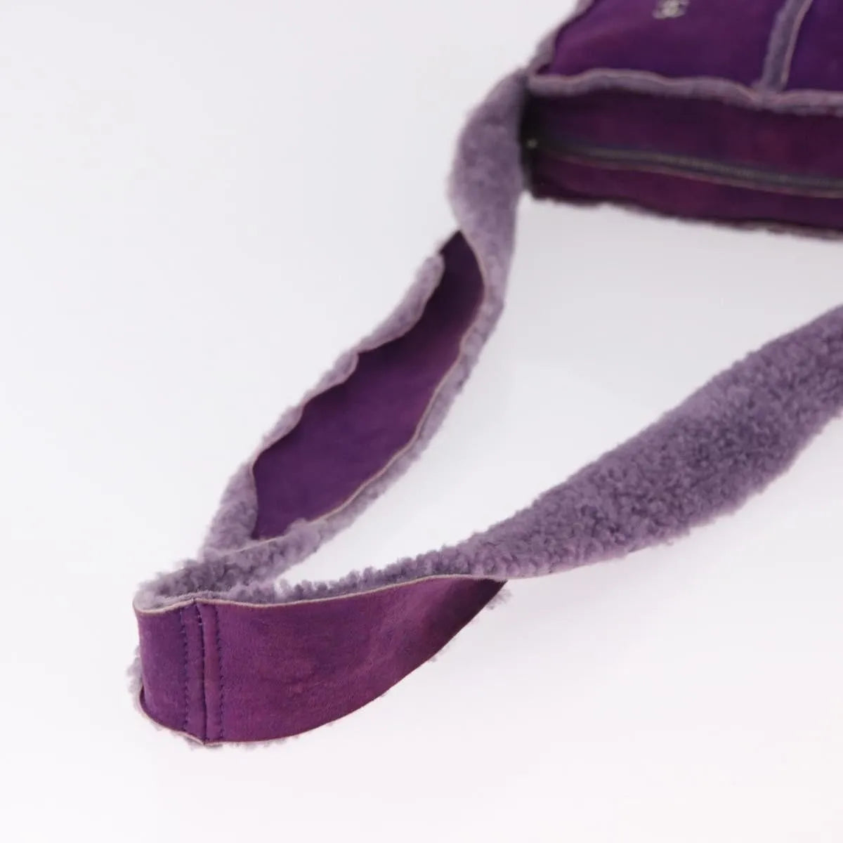 Chanel Cc Logo Shearling And Suede Purple Suede Shoulder Bag Bag (Pre-Owned)