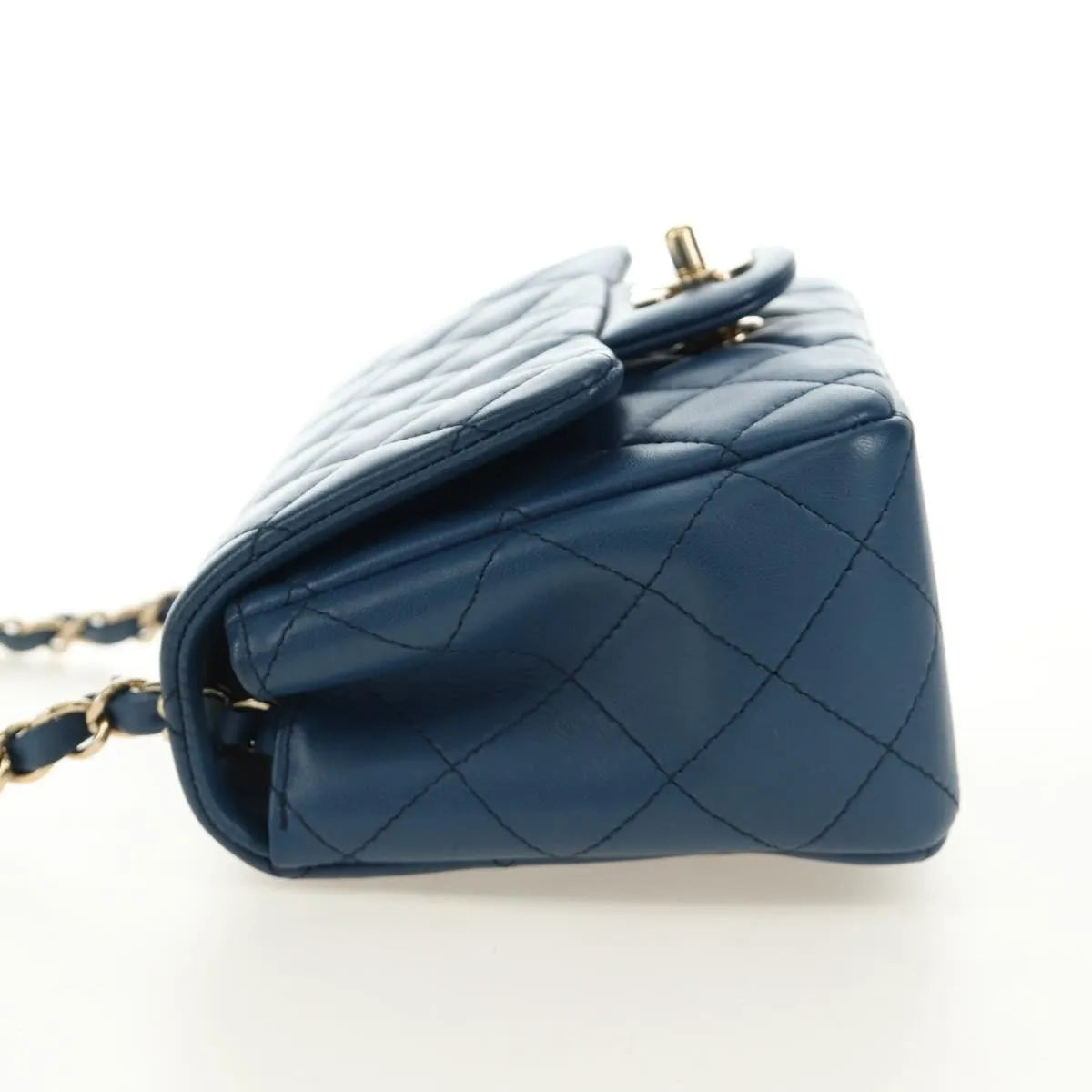 Chanel Square Classic Single Flap Quilted Lambskin Blue Leather Handbag (Pre-Owned)