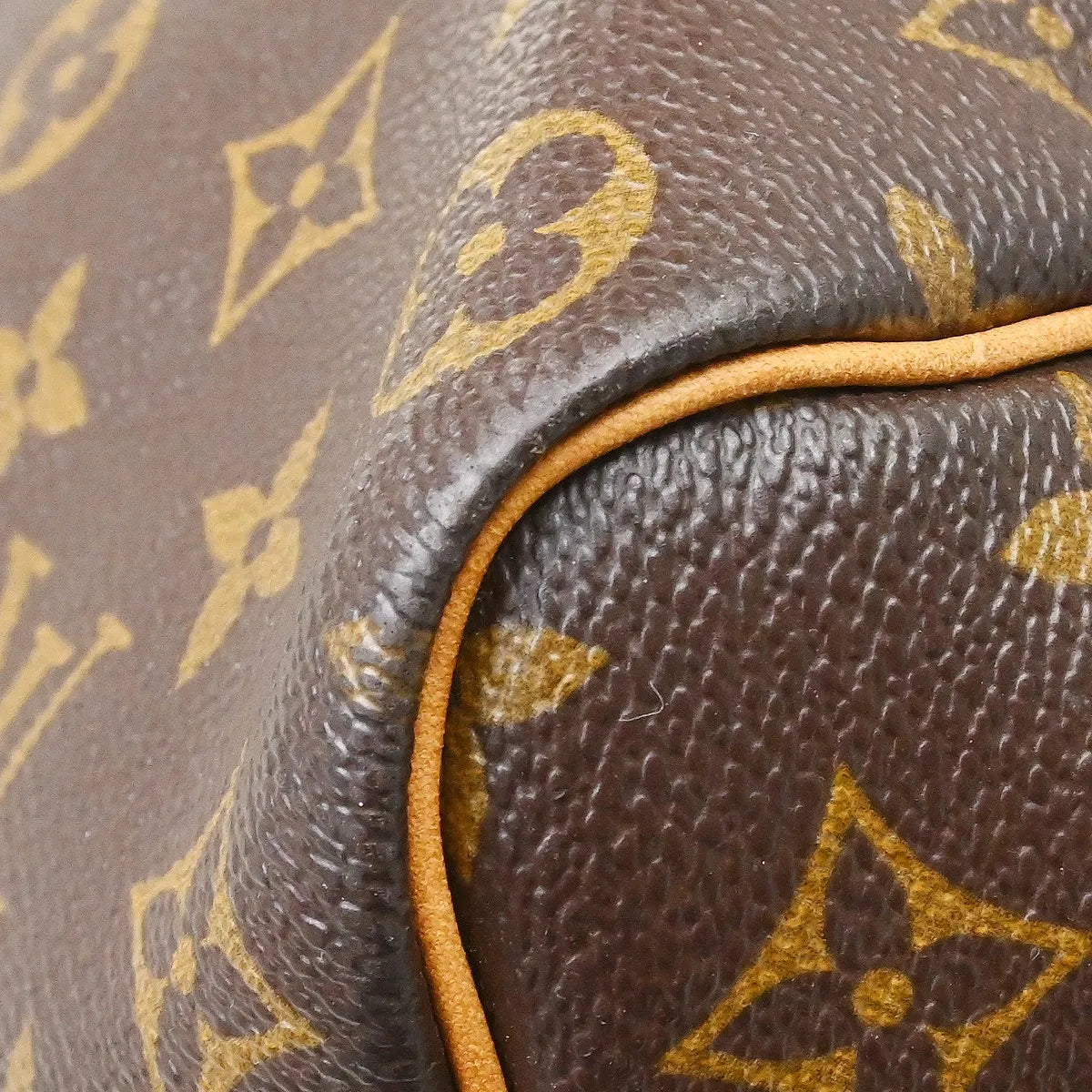 Louis Vuitton Keepall Bag Monogram Canvas Brown Canvas Travel Bag Bag (Pre-Owned)