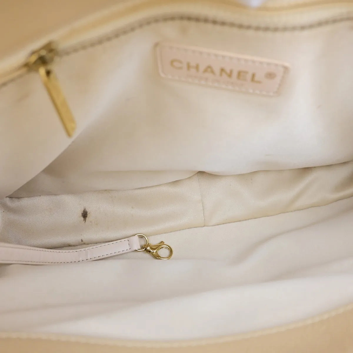 Chanel Grand Shopping Tote Quilted Caviar Beige Leather Tote Bag Bag (Pre-Owned)