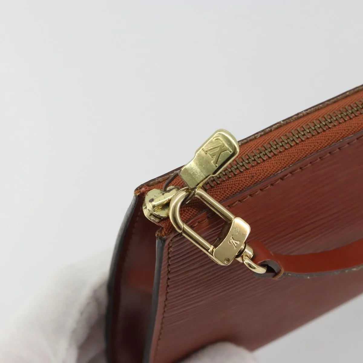 Louis Vuitton Pochette Accessoires Epi Brown Leather Clutche & Pouche Bag (Pre-Owned)