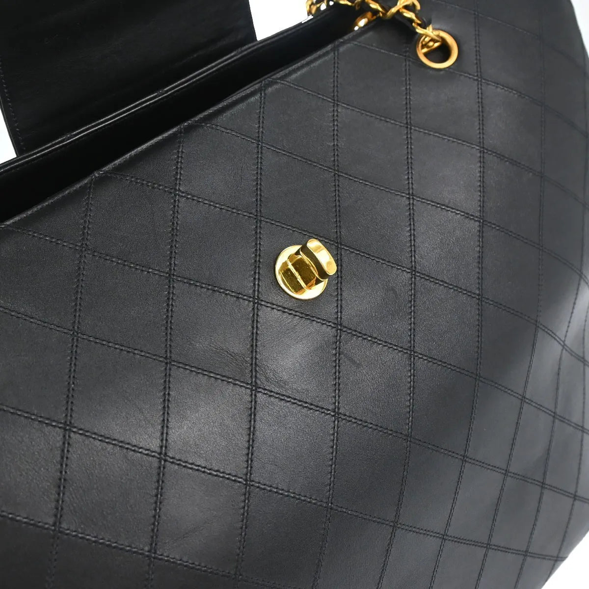 Chanel Vintage Supermodel Weekender Quilted Leather Black Leather Shoulder Bag Bag (Pre-Owned)