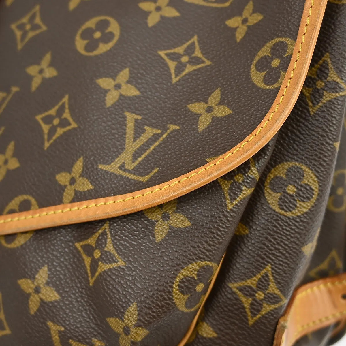 Louis Vuitton Saumur Monogram Canvas Brown Canvas Shoulder Bag Bag (Pre-Owned)