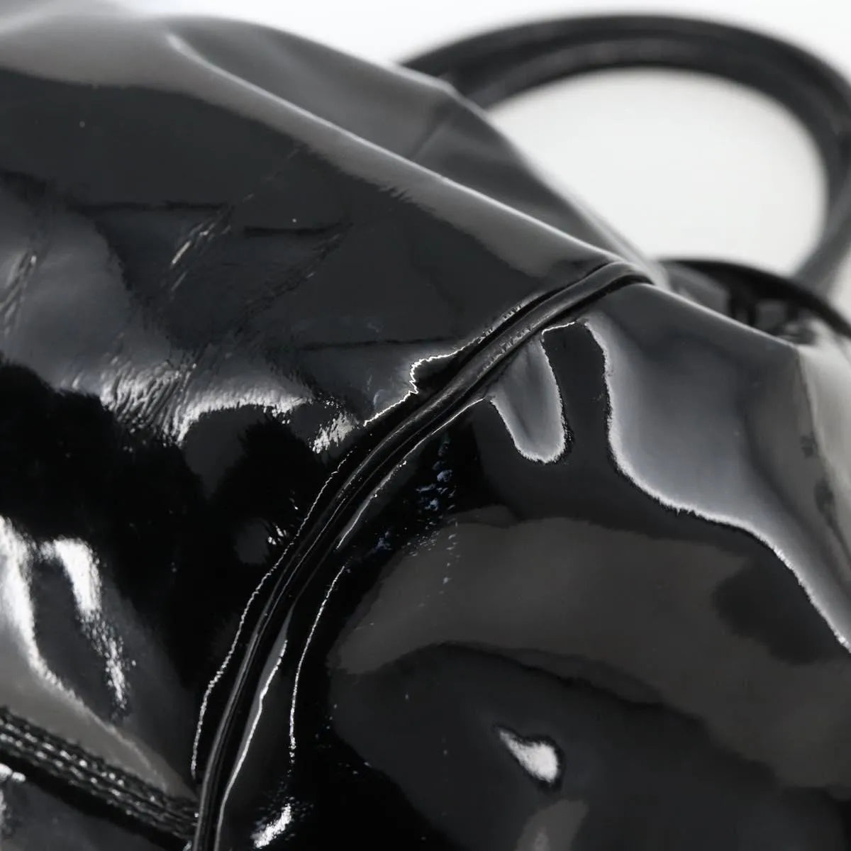 Salvatore Ferragamo Gancini Patent Leather Black Patent_Leather Handbag (Pre-Owned)