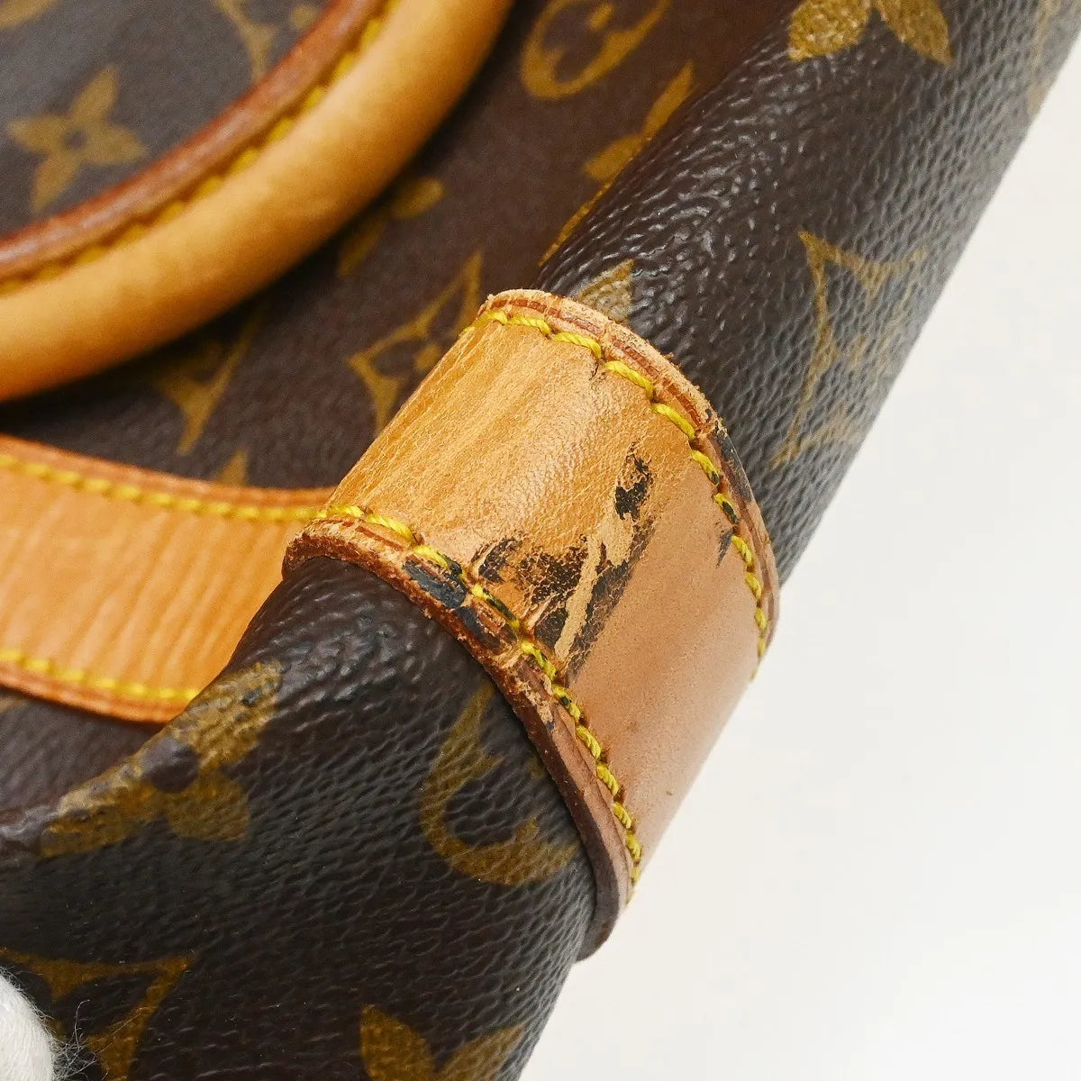 Louis Vuitton Keepall Bag Monogram Canvas Brown Canvas Travel Bag Bag (Pre-Owned)
