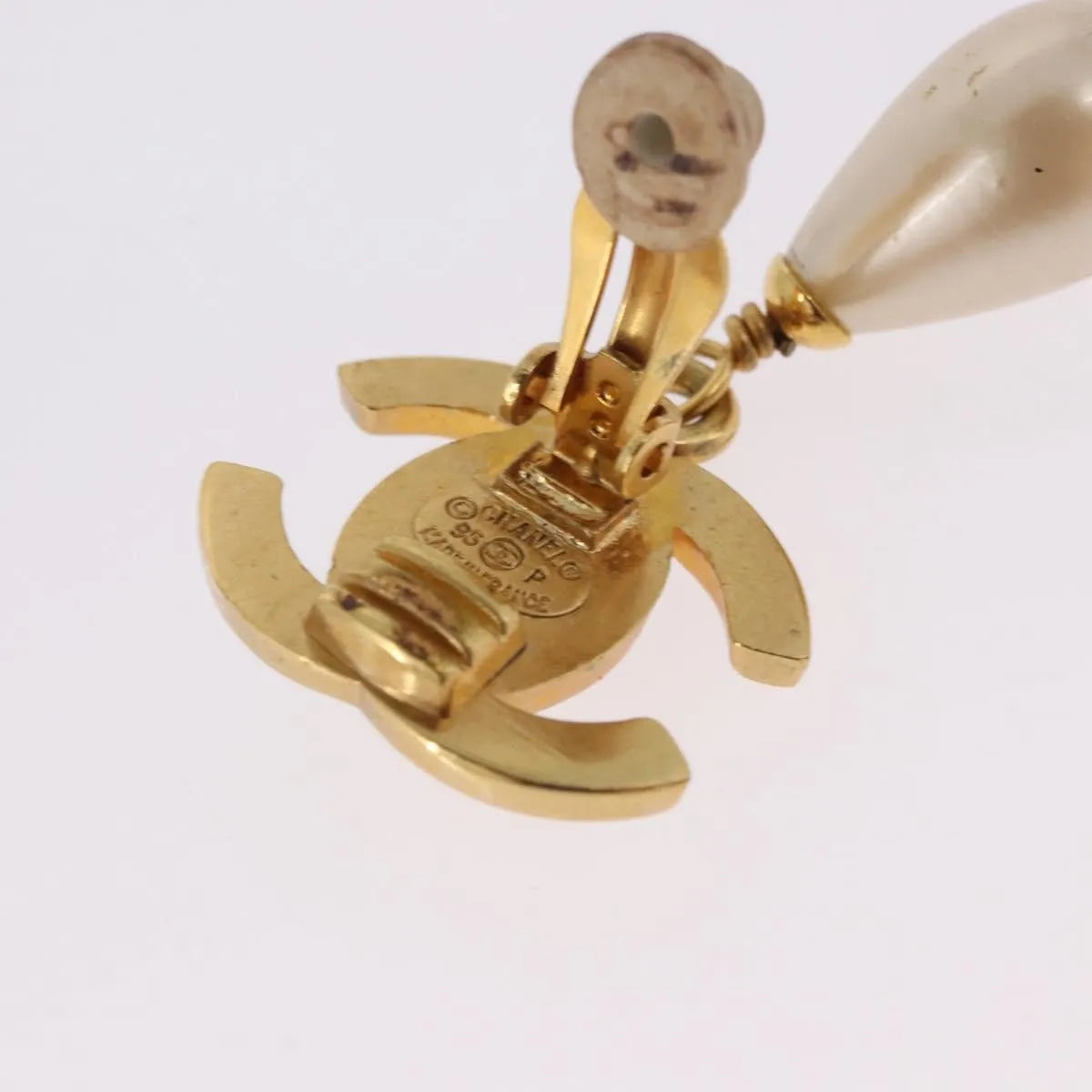 Chanel Cc Dangle Clip-On Metal Gold Metal Earrings Jewelry (Pre-Owned)