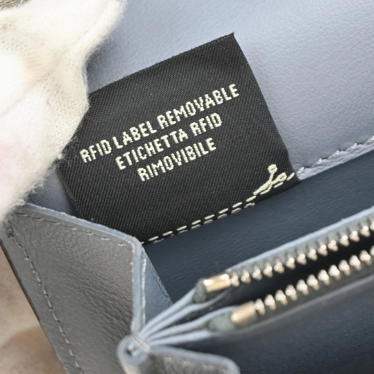Fendi Peekaboo Leather Blue Leather Wallets Accessory (Pre-Owned)