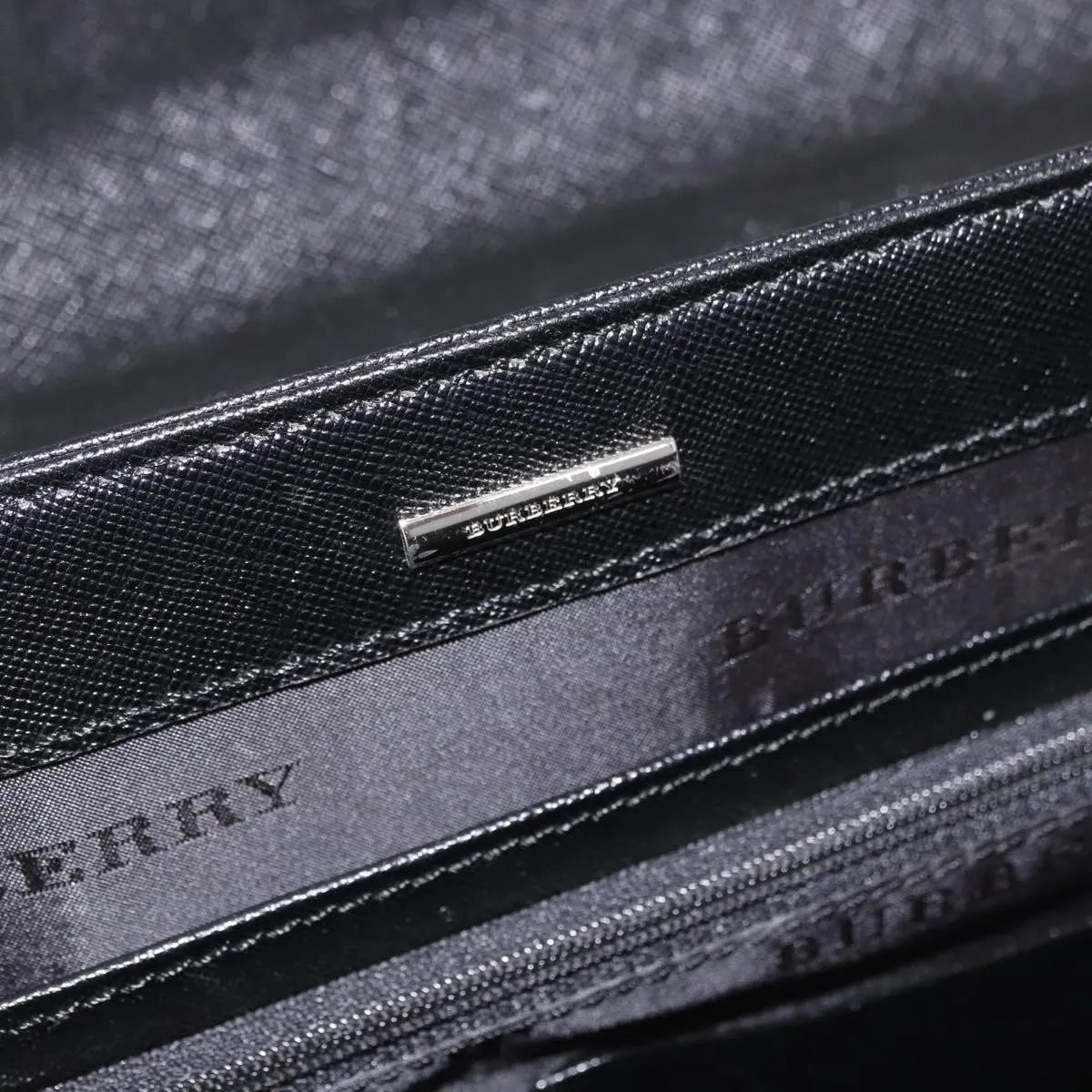 Burberry Vintage Leather Black Leather Briefcase Bag (Pre-Owned)
