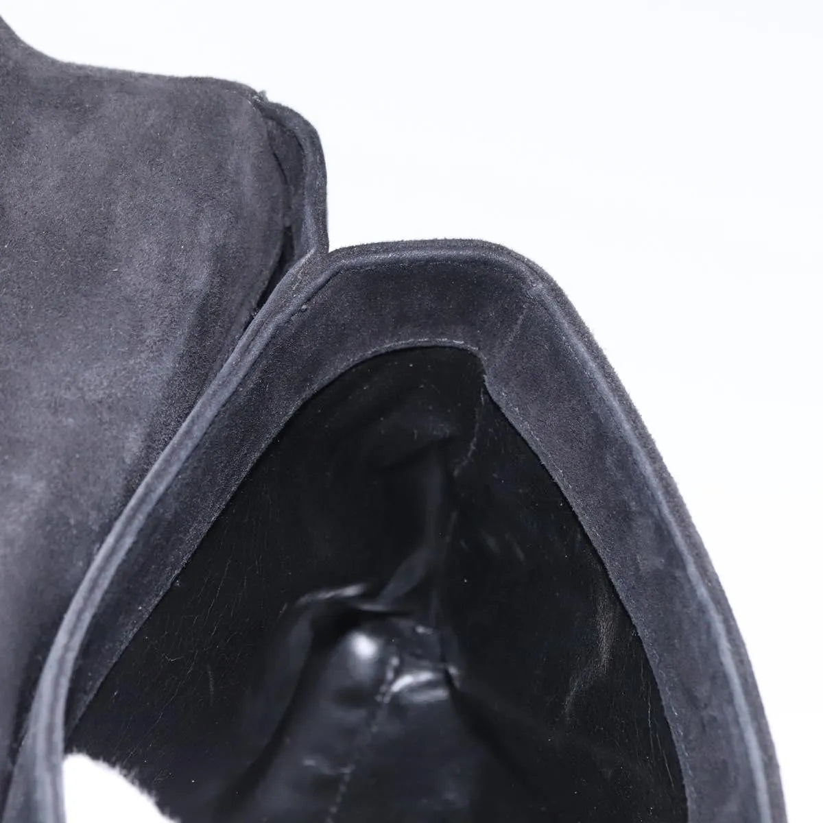 Salvatore Ferragamo Gancini Suede Black Suede Shoulder Bag Bag (Pre-Owned)