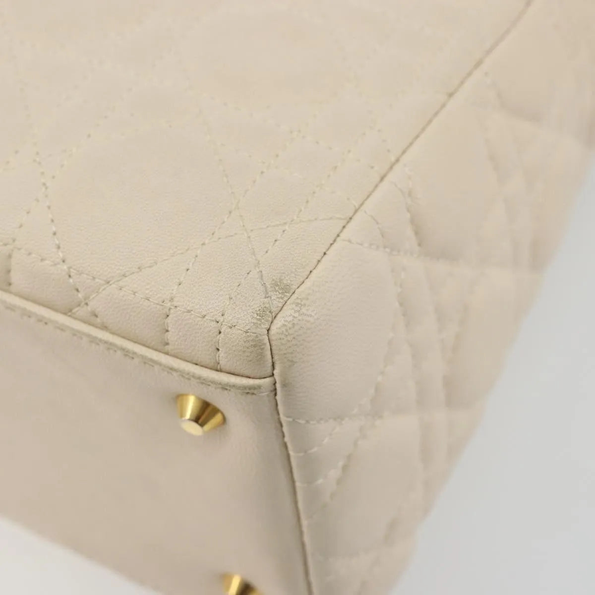 Christian Dior Lady Dior Cannage Quilt Lambskin White Leather Handbag (Pre-Owned)