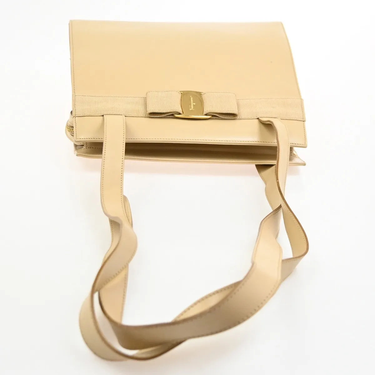 Salvatore Ferragamo Vala Leather Beige Leather Shoulder Bag Bag (Pre-Owned)