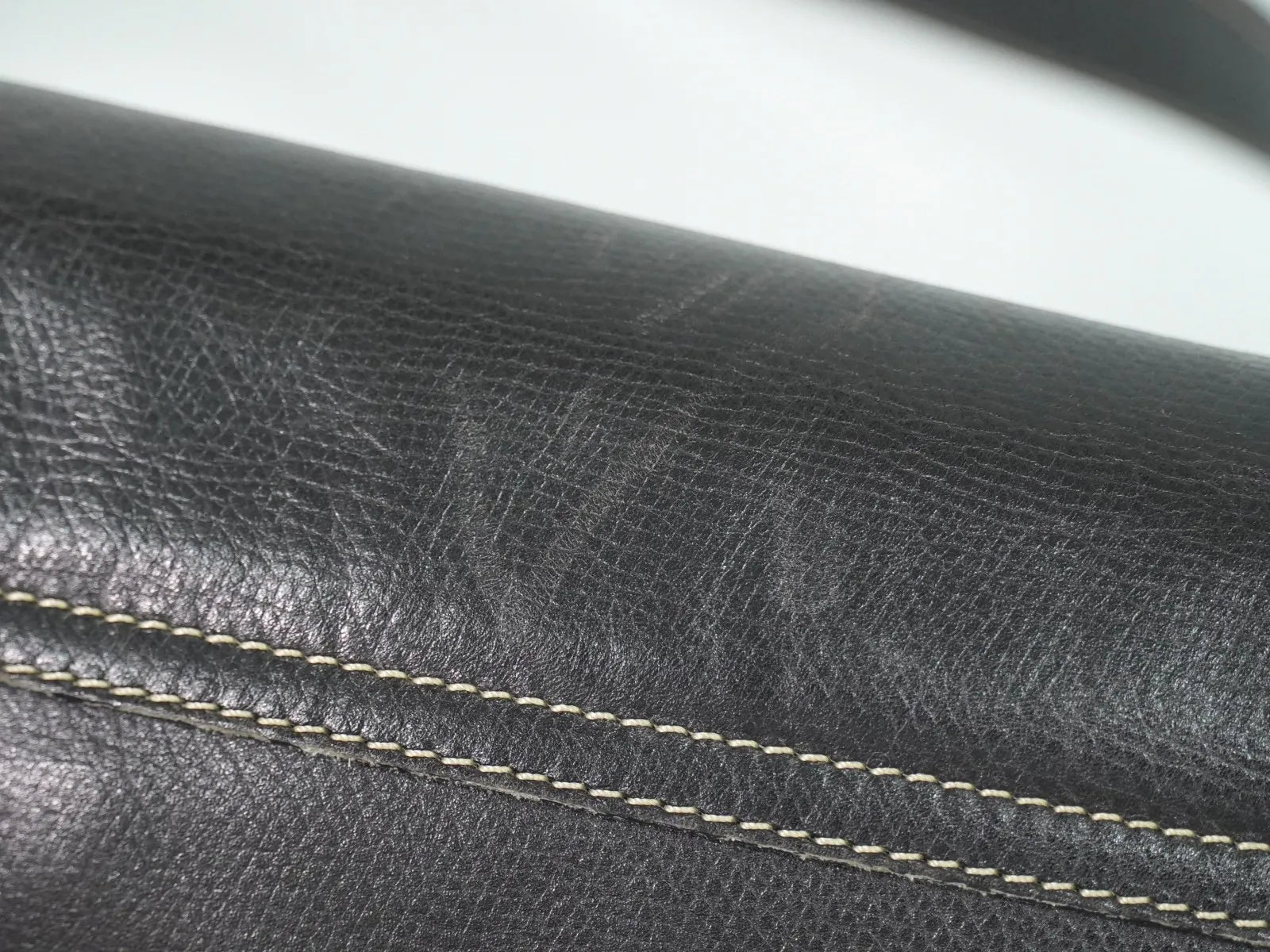 Loewe Anagram Leather Black Leather Shoulder Bag Bag (Pre-Owned)