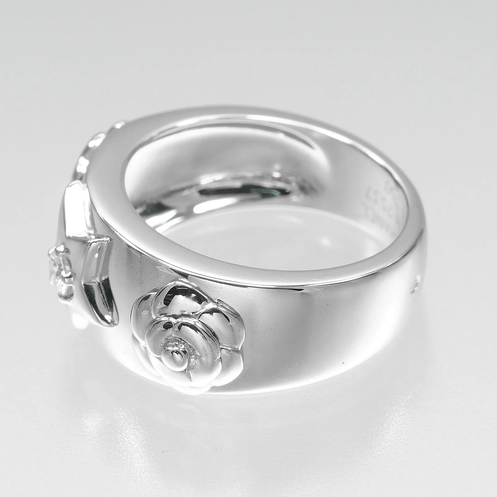 Chanel 3 Symbols 18K White Gold With Diamond Silver White_Gold Ring Jewelry (Pre-Owned)