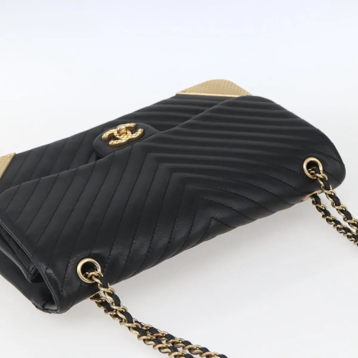 Chanel Double Chevron Flap Quilted Leather Black Leather Shoulder Bag Bag (Pre-Owned)