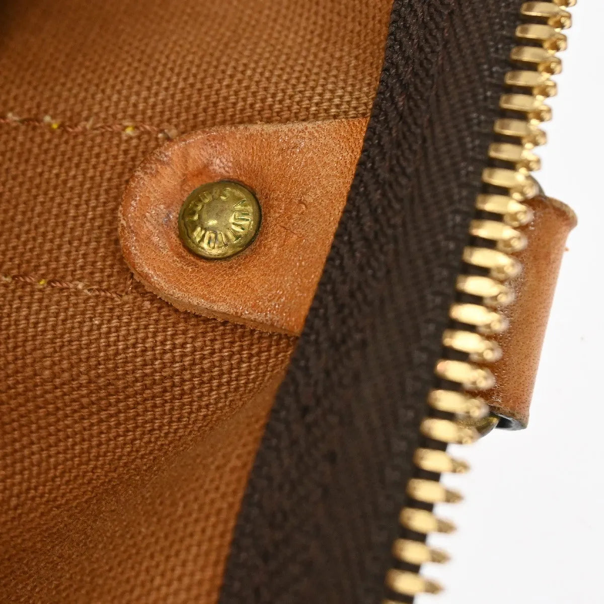 Louis Vuitton Keepall Monogram Canvas Brown Canvas Travel Bag Bag (Pre-Owned)