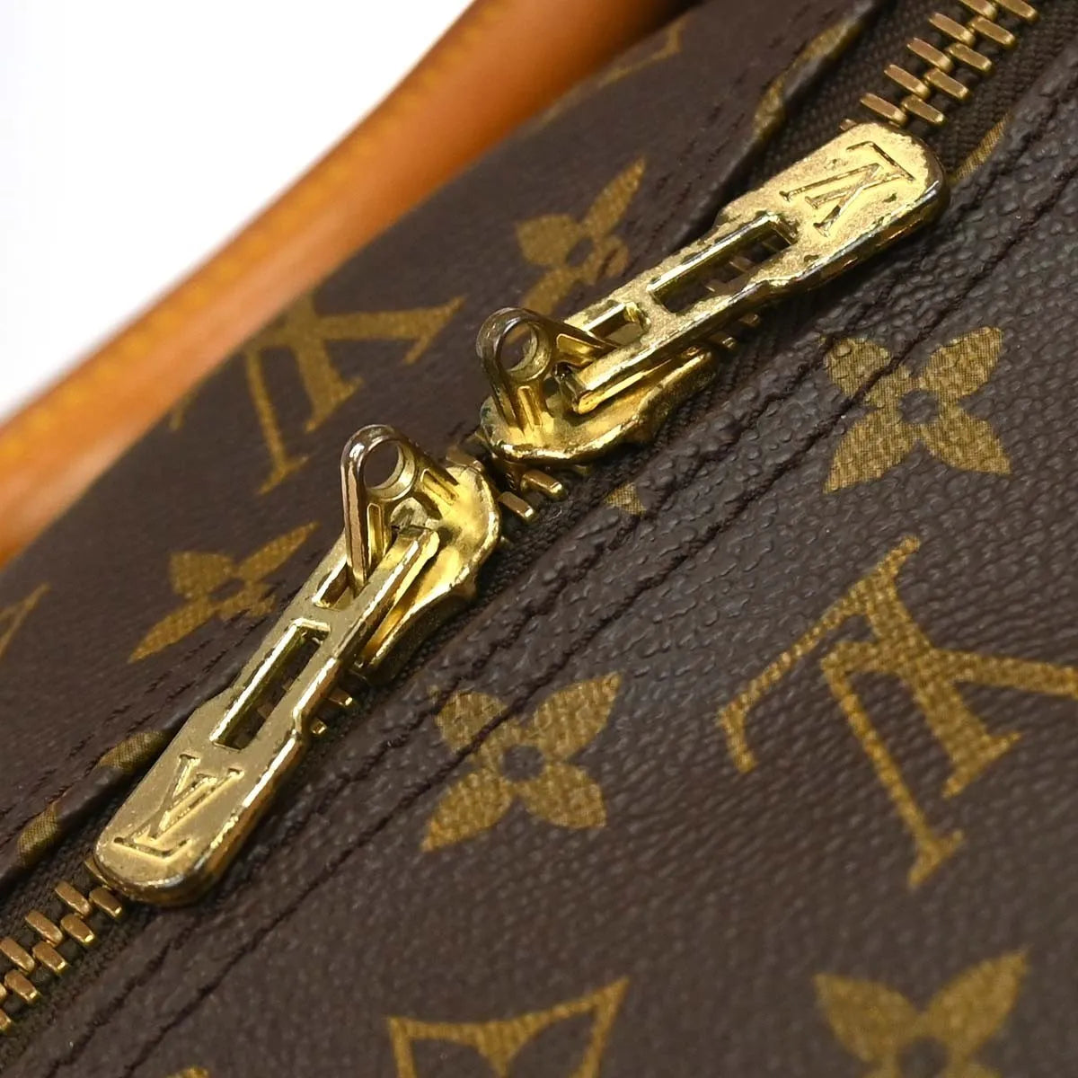 Louis Vuitton Keepall Monogram Canvas Brown Canvas Travel Bag Bag (Pre-Owned)