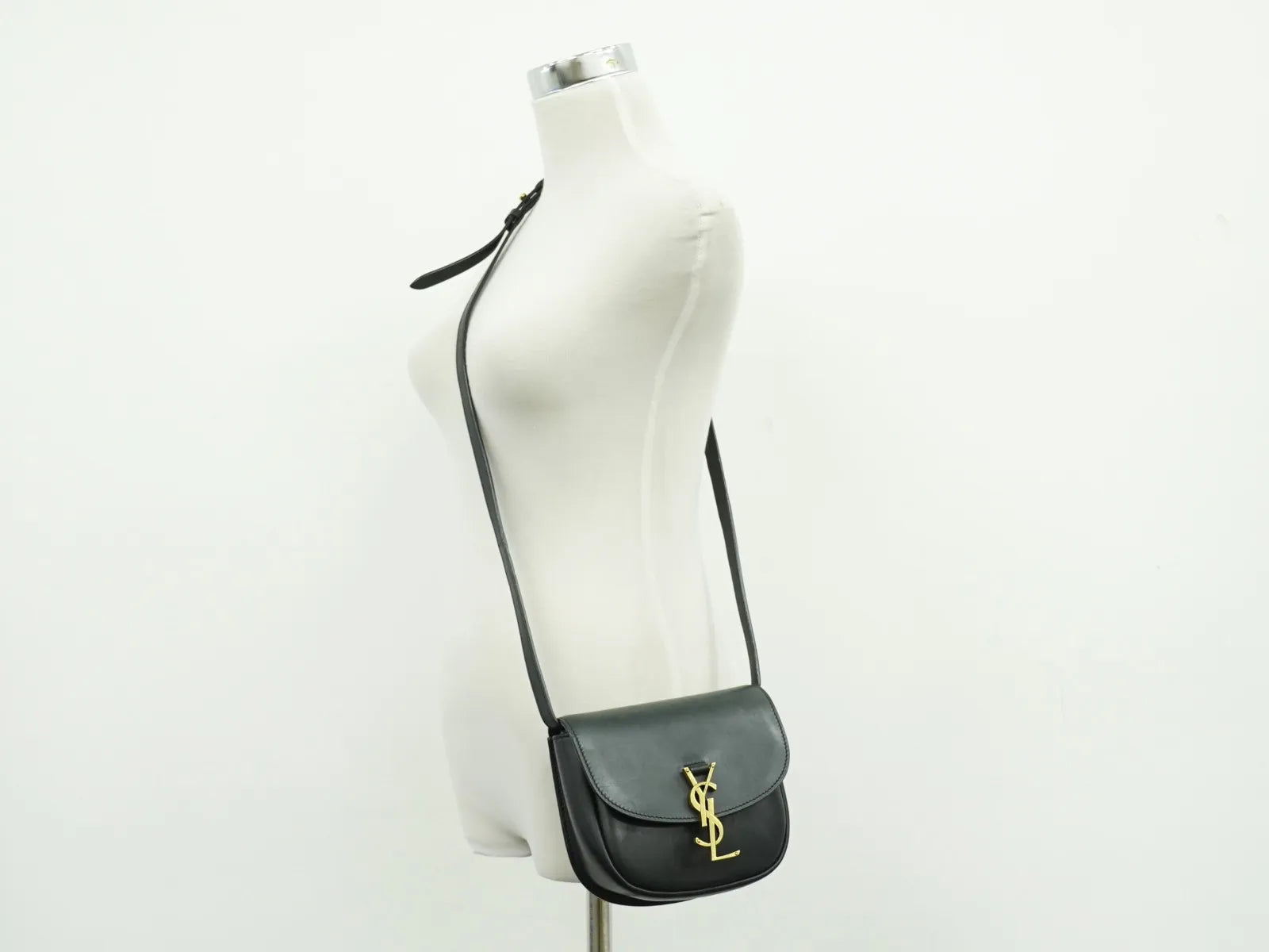 Saint Laurent Kaia Leather Black Leather Shoulder Bag Bag (Pre-Owned)