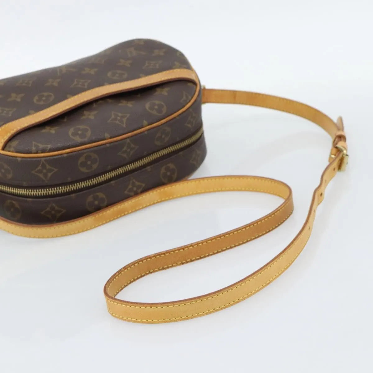 Louis Vuitton Blois Monogram Canvas Brown Canvas Shoulder Bag Bag (Pre-Owned)