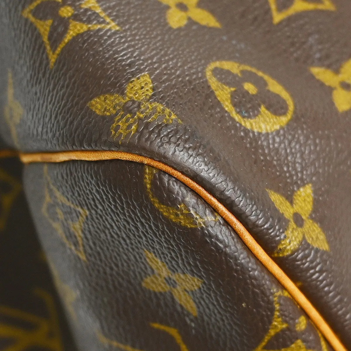 Louis Vuitton Keepall Monogram Canvas Brown Canvas Travel Bag Bag (Pre-Owned)